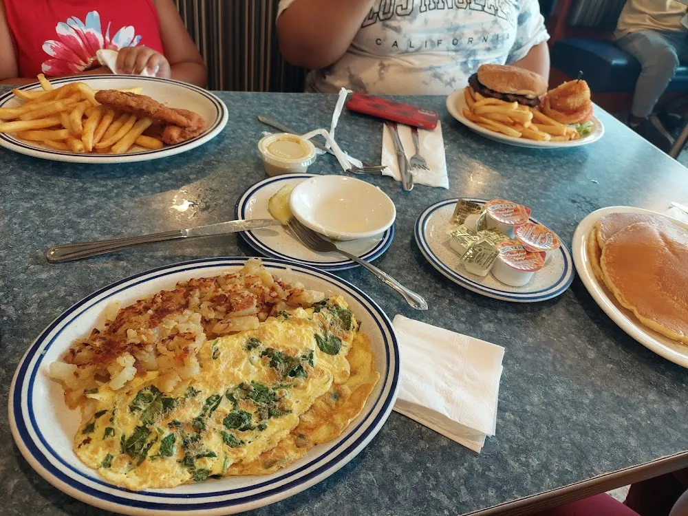 Spinaxh and Mozzarella Omelette with Home Fries